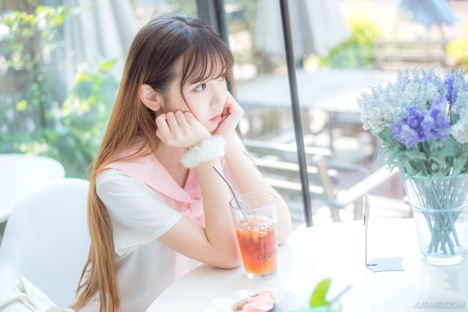 友情进一步可以成为爱情，爱情退一步却不再是朋友[lizhigushicom]。